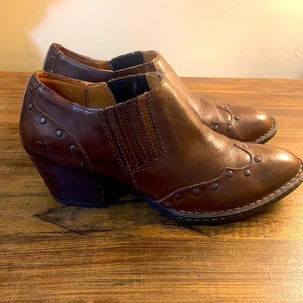 Born Chattel Brown Leather Studded Heeled Ankle Boots Size 9.5